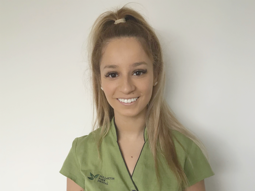 Get to know Fullarton Park Dental's Elysha who is a dental nurse